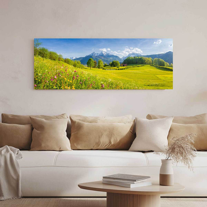 Tableau panoramique prairie alpine fleurs et montagnes Toile imprimée