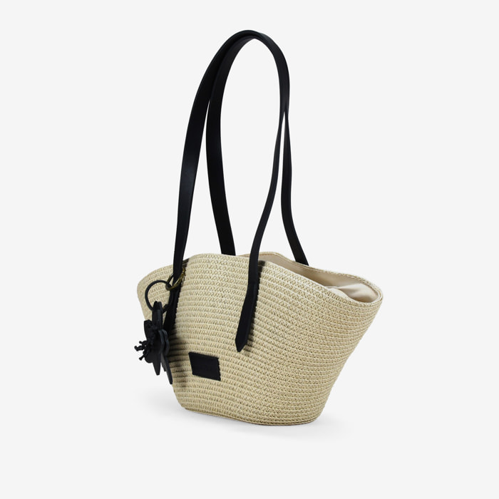 Bolso capazo beige en rafia con charm de flor