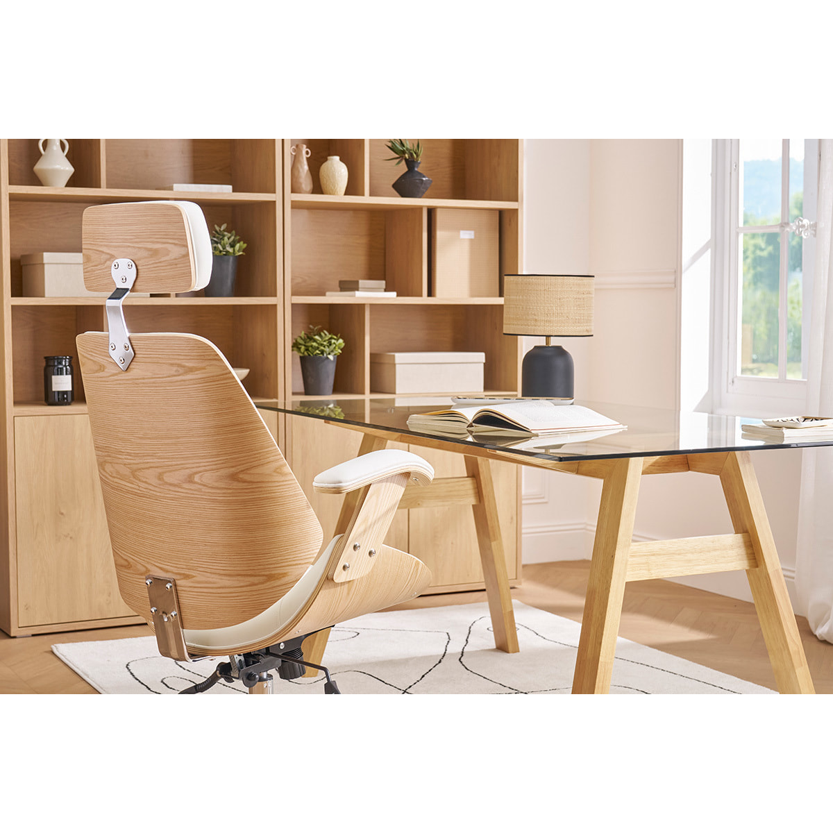 Fauteuil de bureau de direction design blanc, bois clair et acier chromé MUSK