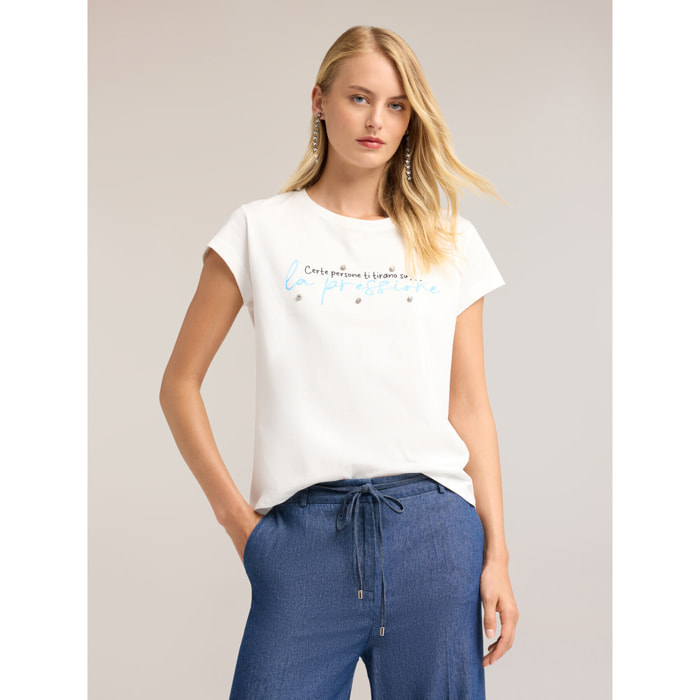 Motivi - Camiseta con letras y bordado con piedras - Blanco