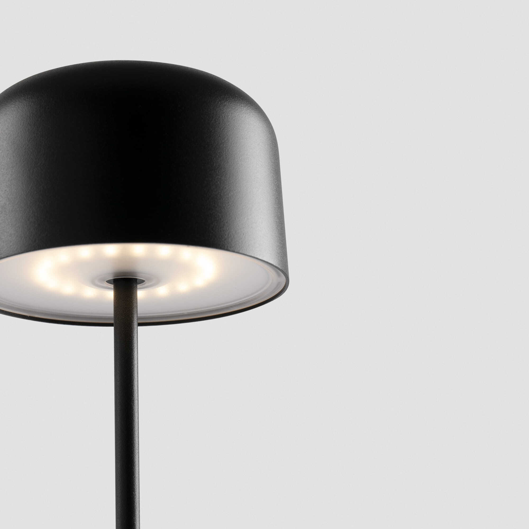 MAVIS 360 Lampe portable noire