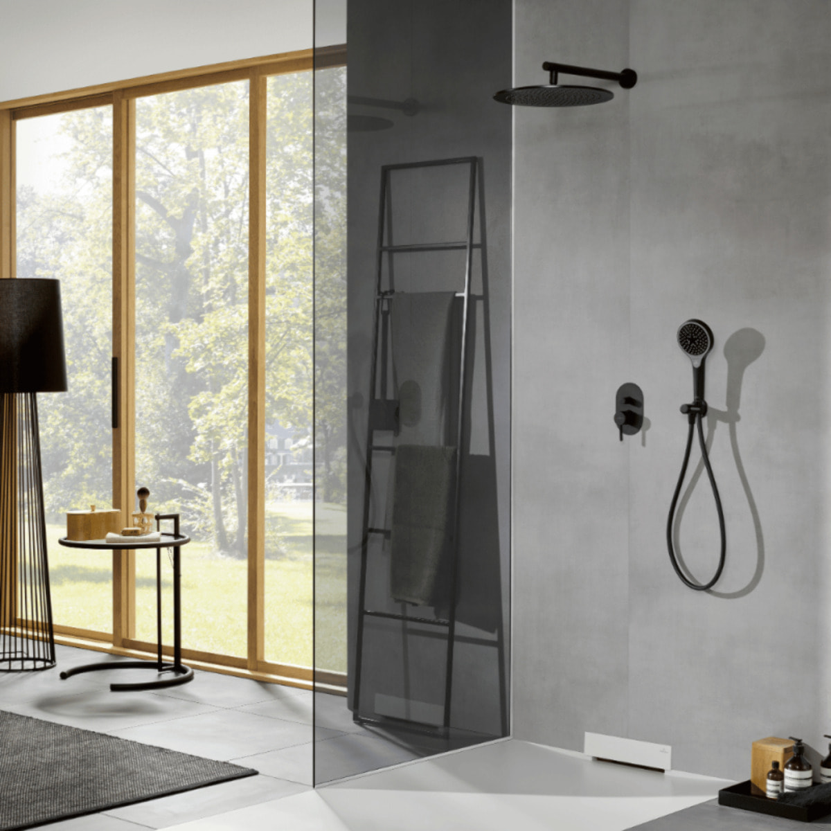 Support mural pour douchette avec raccordement Universal Showers rond noir mat