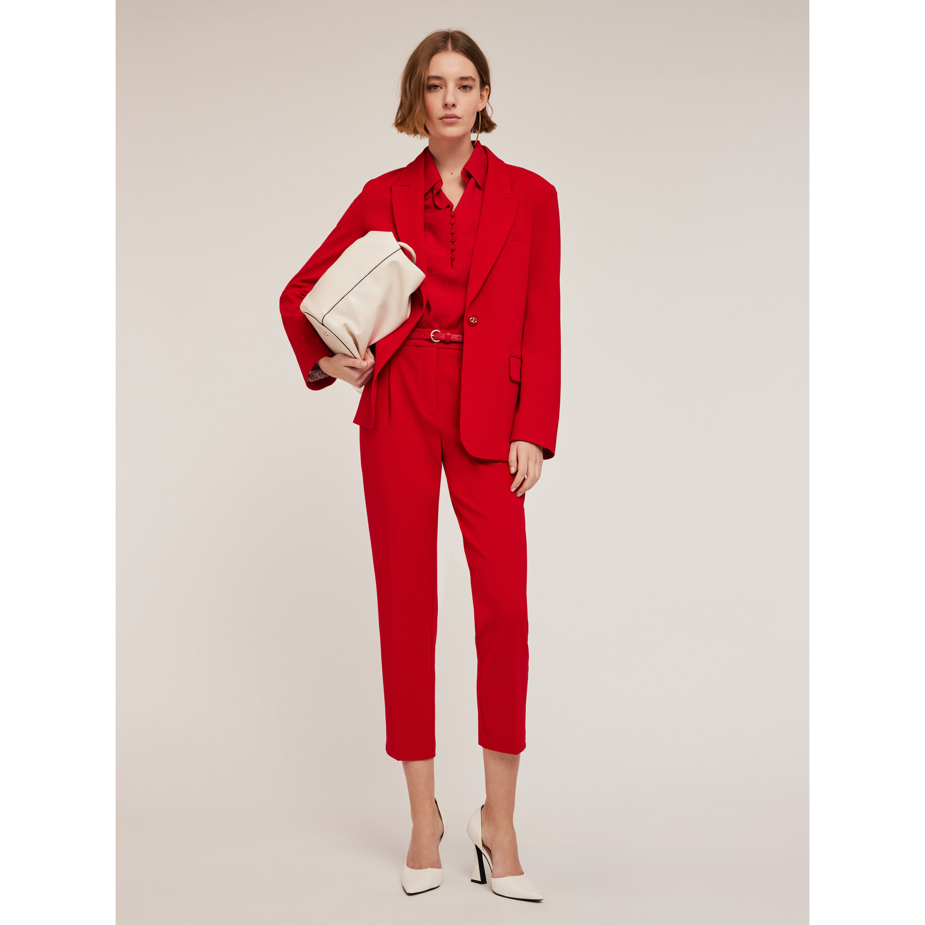 Motivi - Pantaloni regular in tessuto crêpe - Rosso