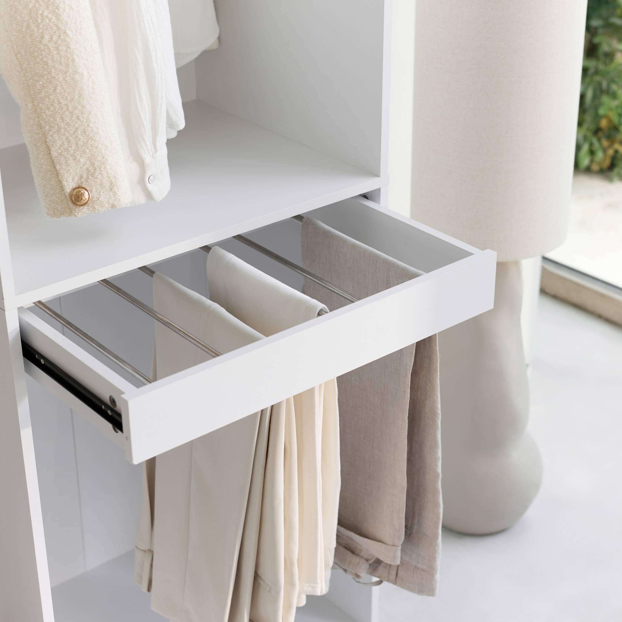 Module dressing décor bois avec penderie et porte-pantalons MODULO