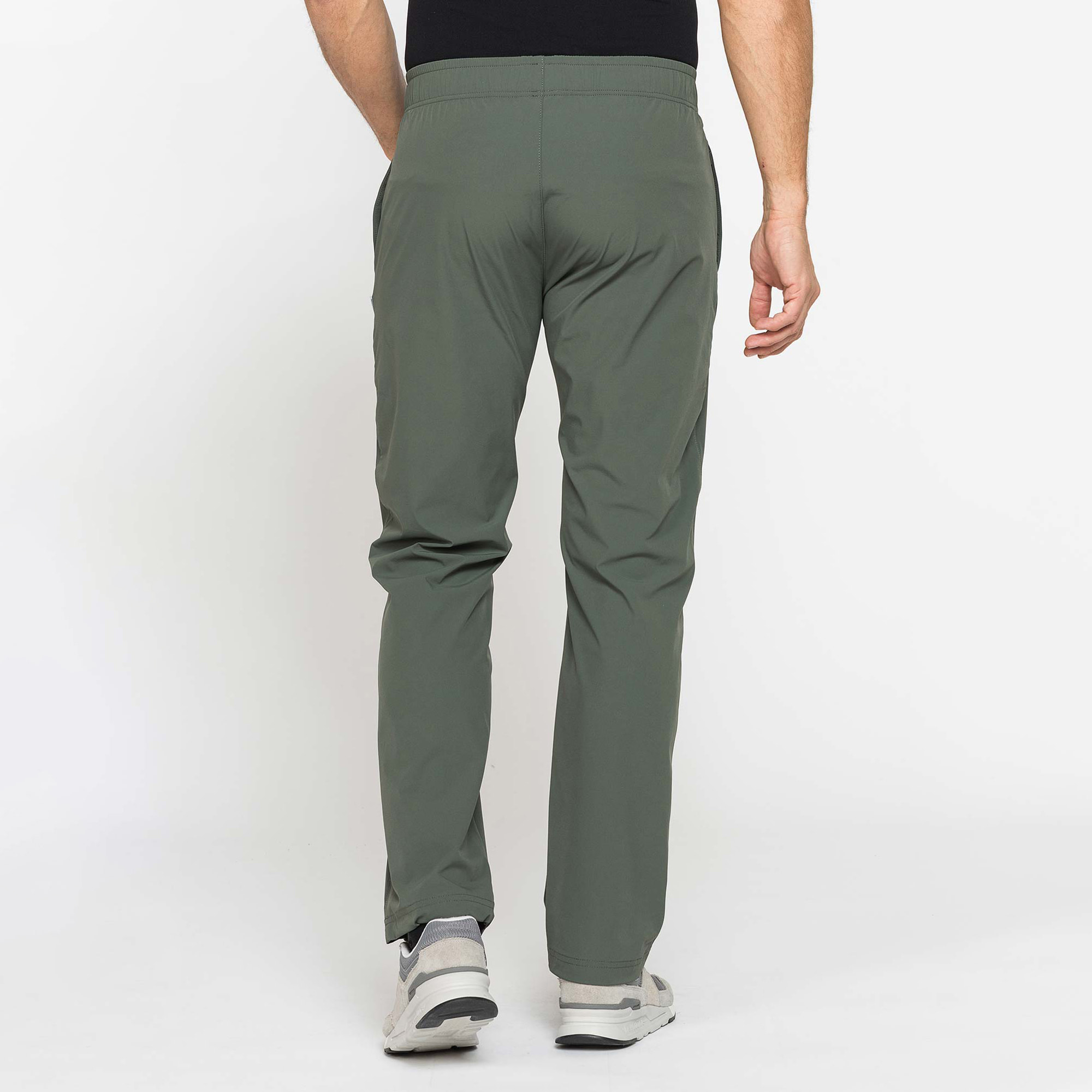 PANTALONI JOGGER DA UOMO IN TESSUTO TECNICO NO STIRO