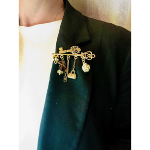 Collar largo Key Club charms pendant en dorado chapado latón