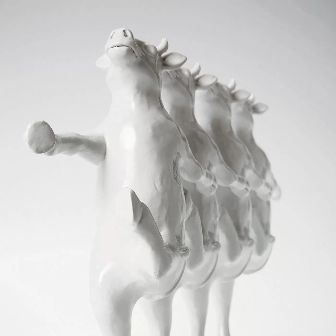 Déco vaches cancan blanches Kare Design