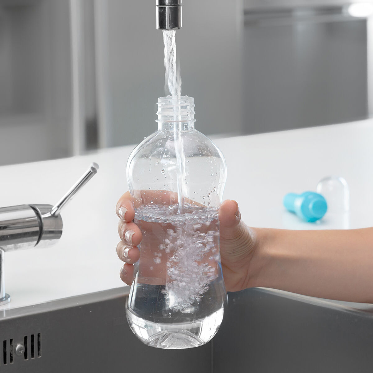 Bottiglia con Filtro di Carbonio OnlyH2O InnovaGoods