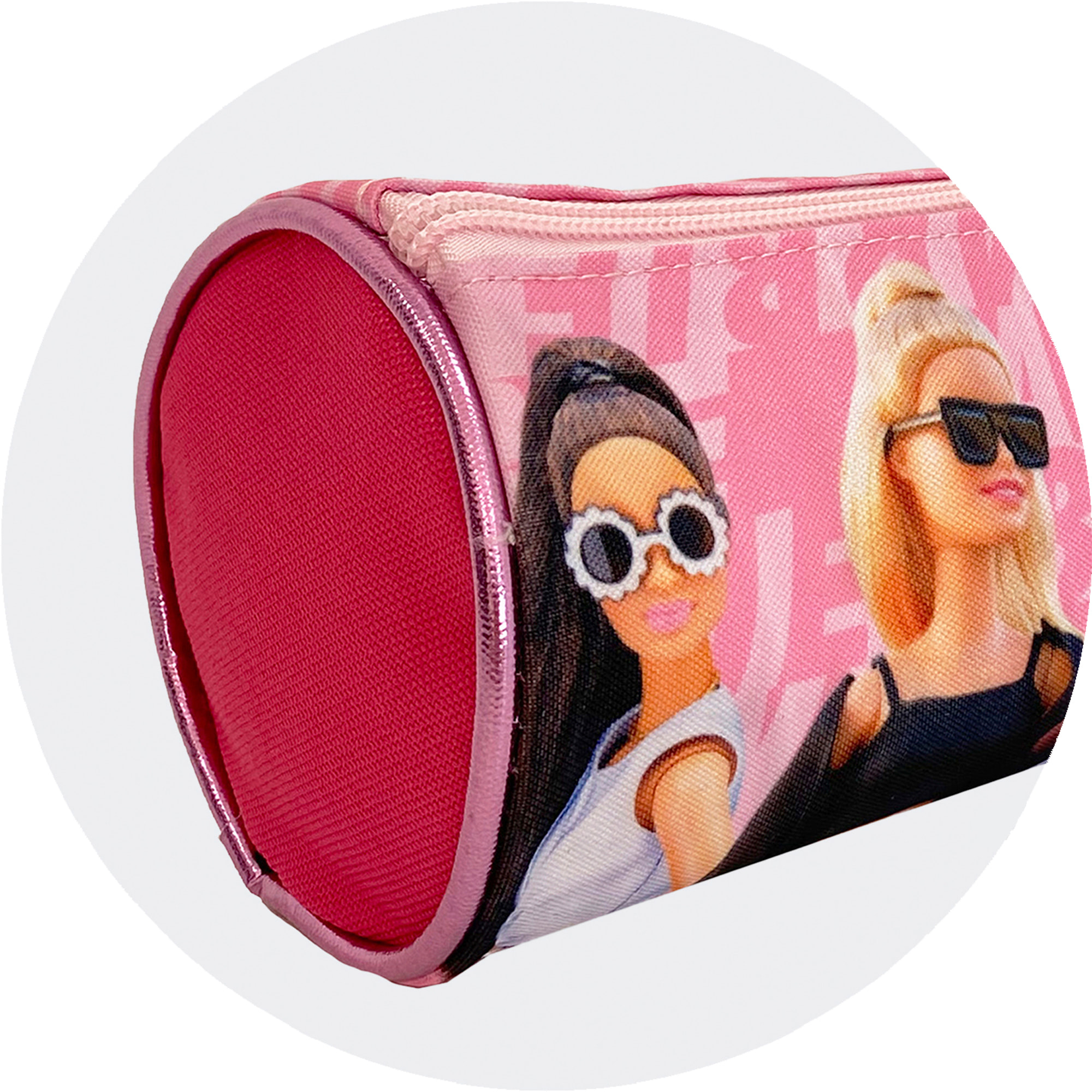 Astuccio rotondo Barbie deluxe. Interni completamente foderati e personalizzati.