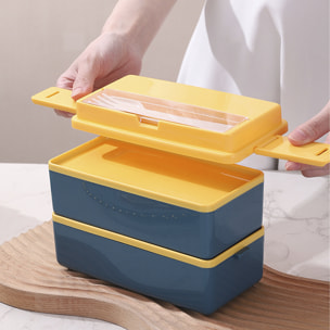 Lunch box ermetico con 2 altezze per conservare gli alimenti. Include posate. Adatto al microonde