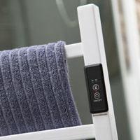 Portasciugamani elettrico a pavimento e a parete InnovaGoods - bianco - 84,5x12,5x92,5 cm