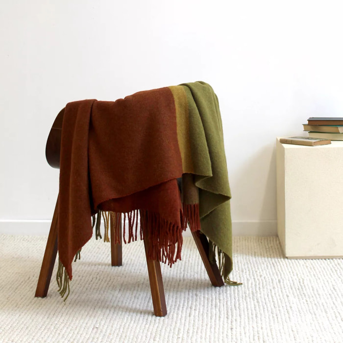 Plaid laine & autres fibres uni vert rouge Quadrato rouille