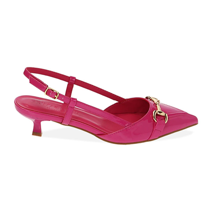 Décolleté slingback fucsia in vernice, tacco 4 cm