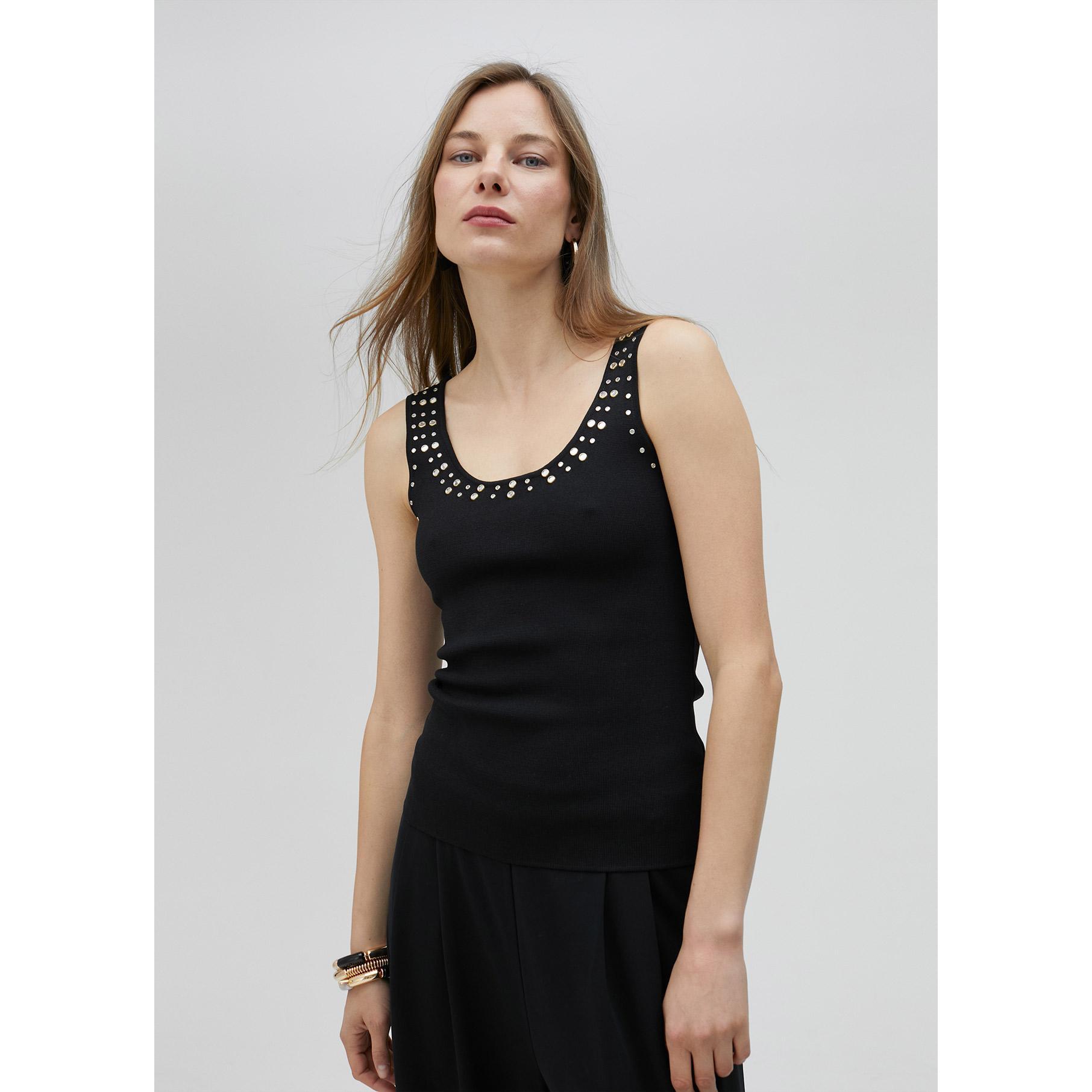 Top in maglia con strass sul collo