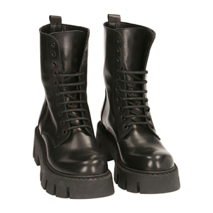 Anfibi neri in pelle, tacco 5,5 cm