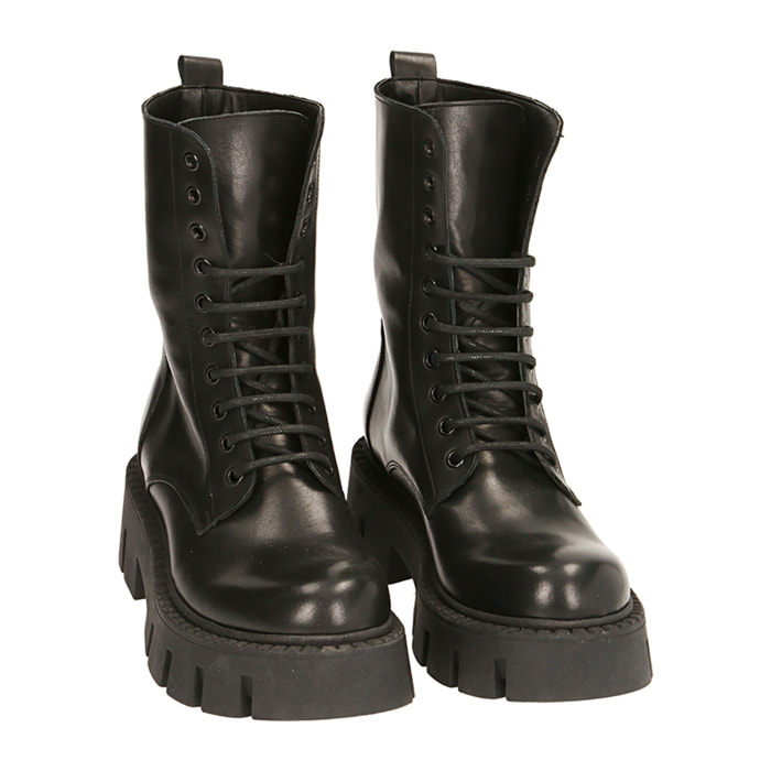 Anfibi neri in pelle, tacco 5,5 cm