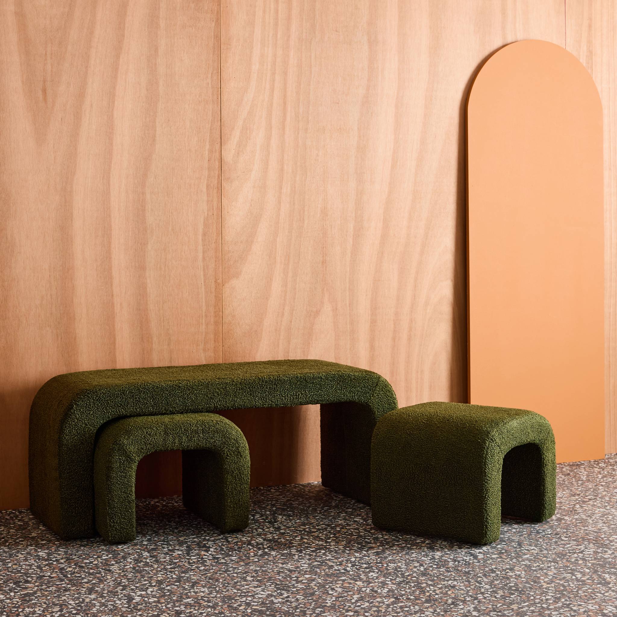 Banc et tabourets gigognes bouclette  INO