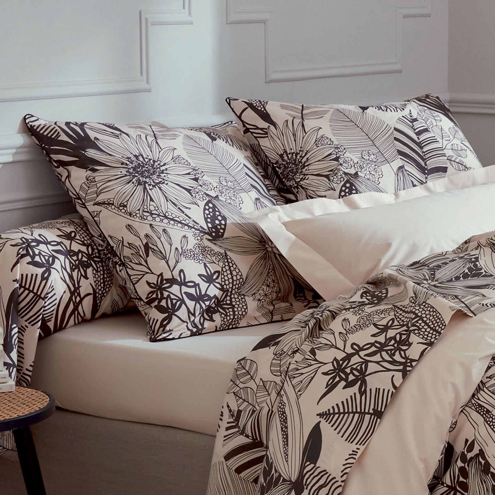 Taie d'oreiller aux impressions noires - Beige