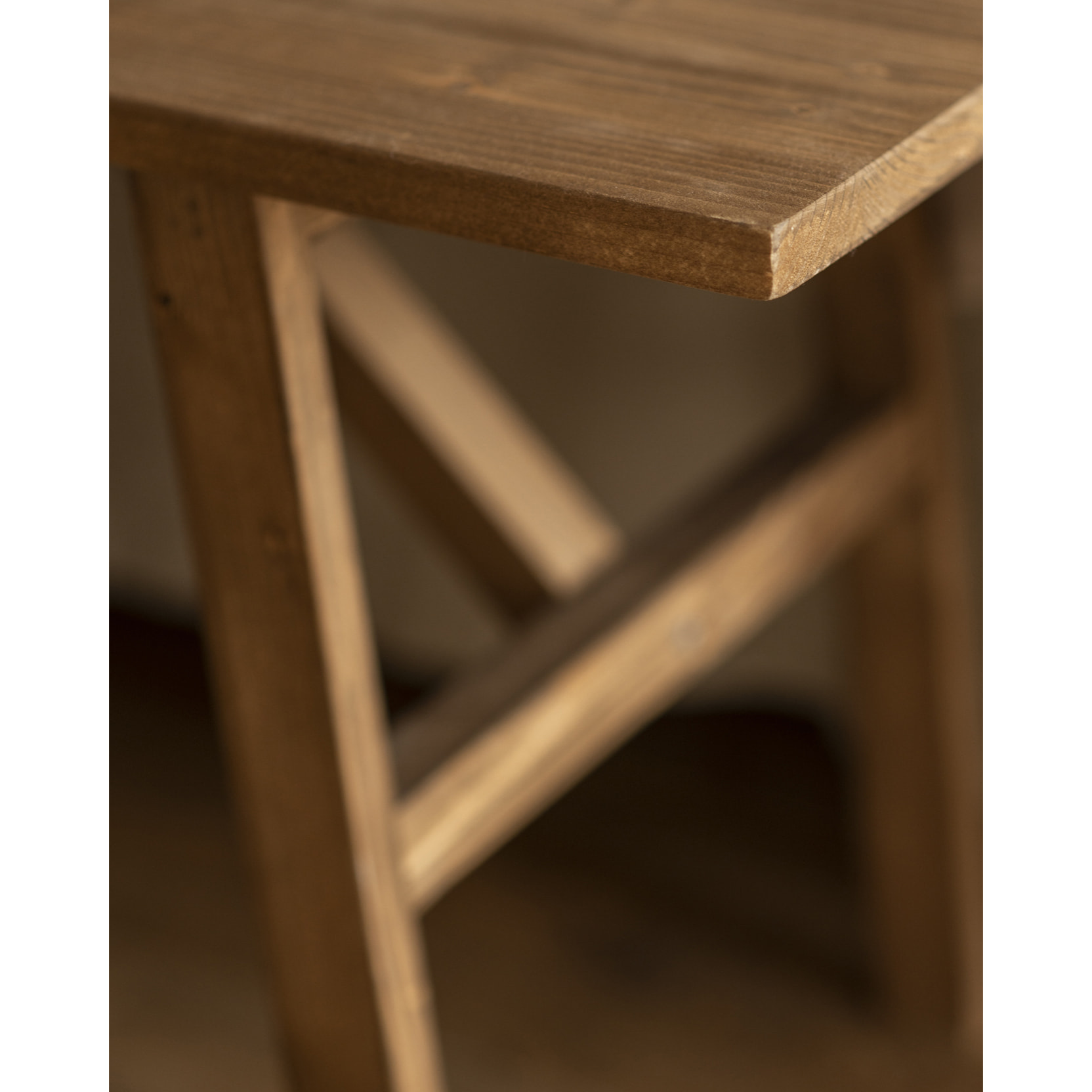 Banc en bois massif ton chêne foncé 120x45cm Hauteur: 45 Longueur: 120 Largeur: 35
