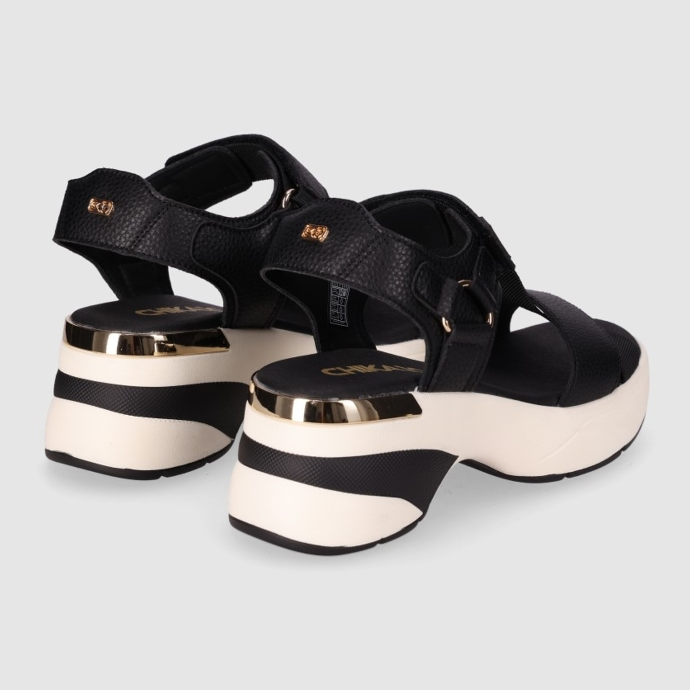 Sandalias de Piel - Negro - Tacón: 6 cm
