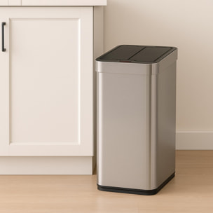 Cubo de Basura color metálico en acero inoxidable con apertura de alas y sensor automático