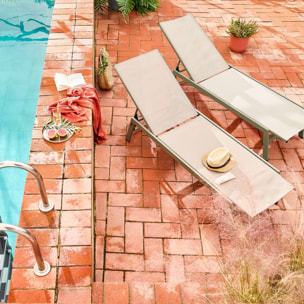 Lot de 2 transats kaki. 5 positions. en textilène et métal. FLORA.  L155 x P59 x H106cm