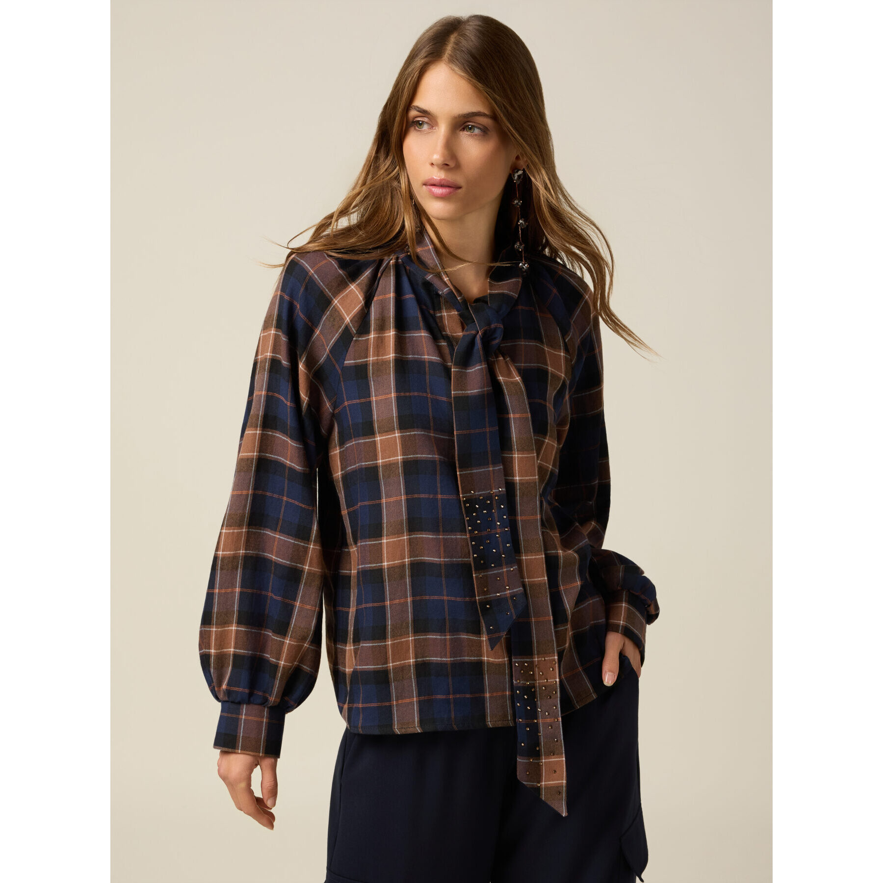 Oltre - Blusa check con fiocco - Marrone