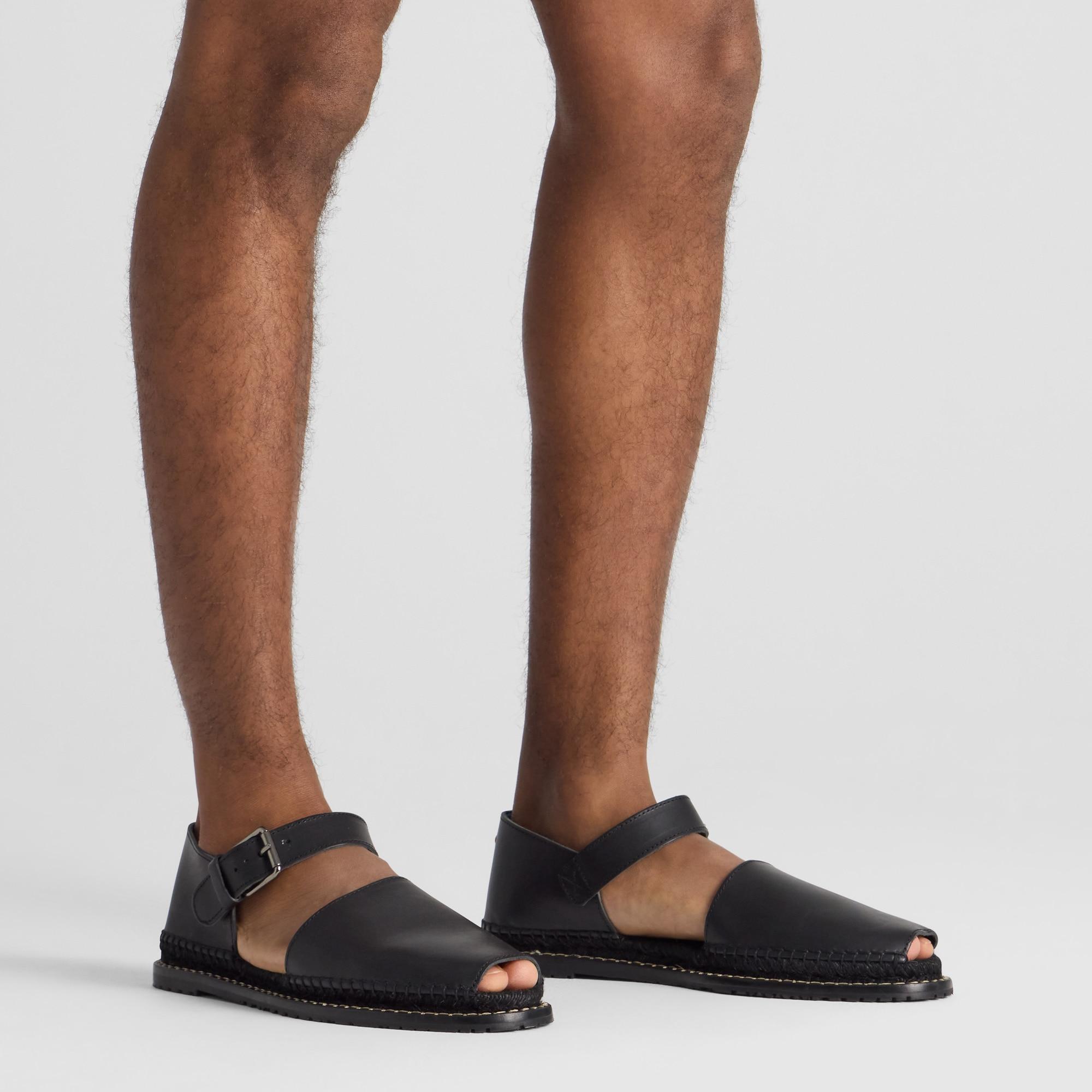 Alpargata Fer estilo menorquina plana en napa con hebilla