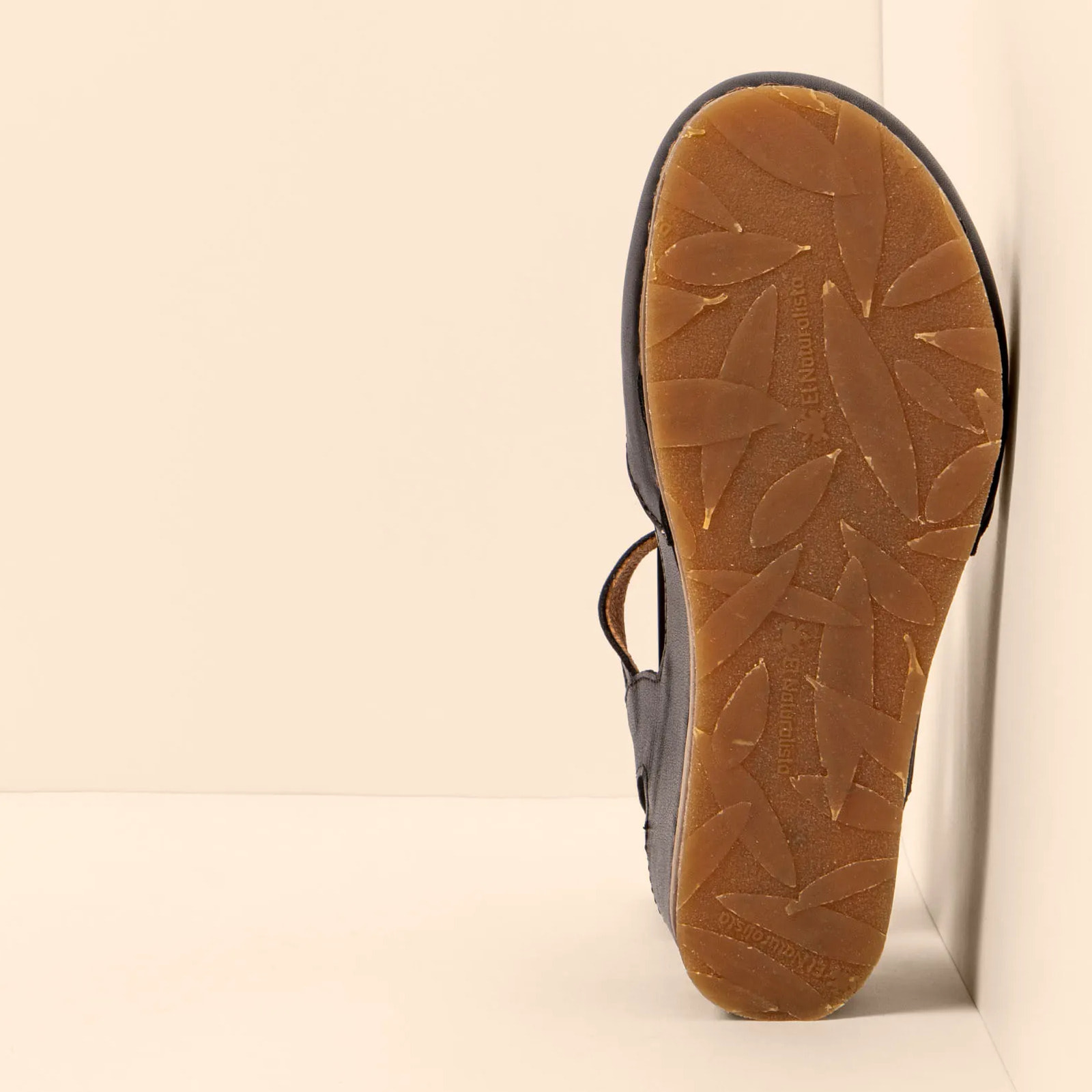 Sandalia de cuña N5850 SOFT NAPPA BLACK / PICUAL color Black