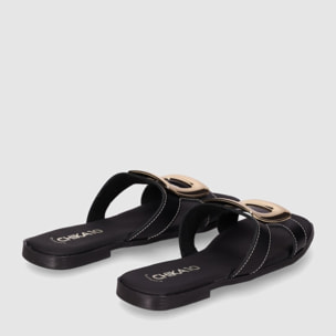 Sandalias de Piel - Negro - Tacón: Bajo