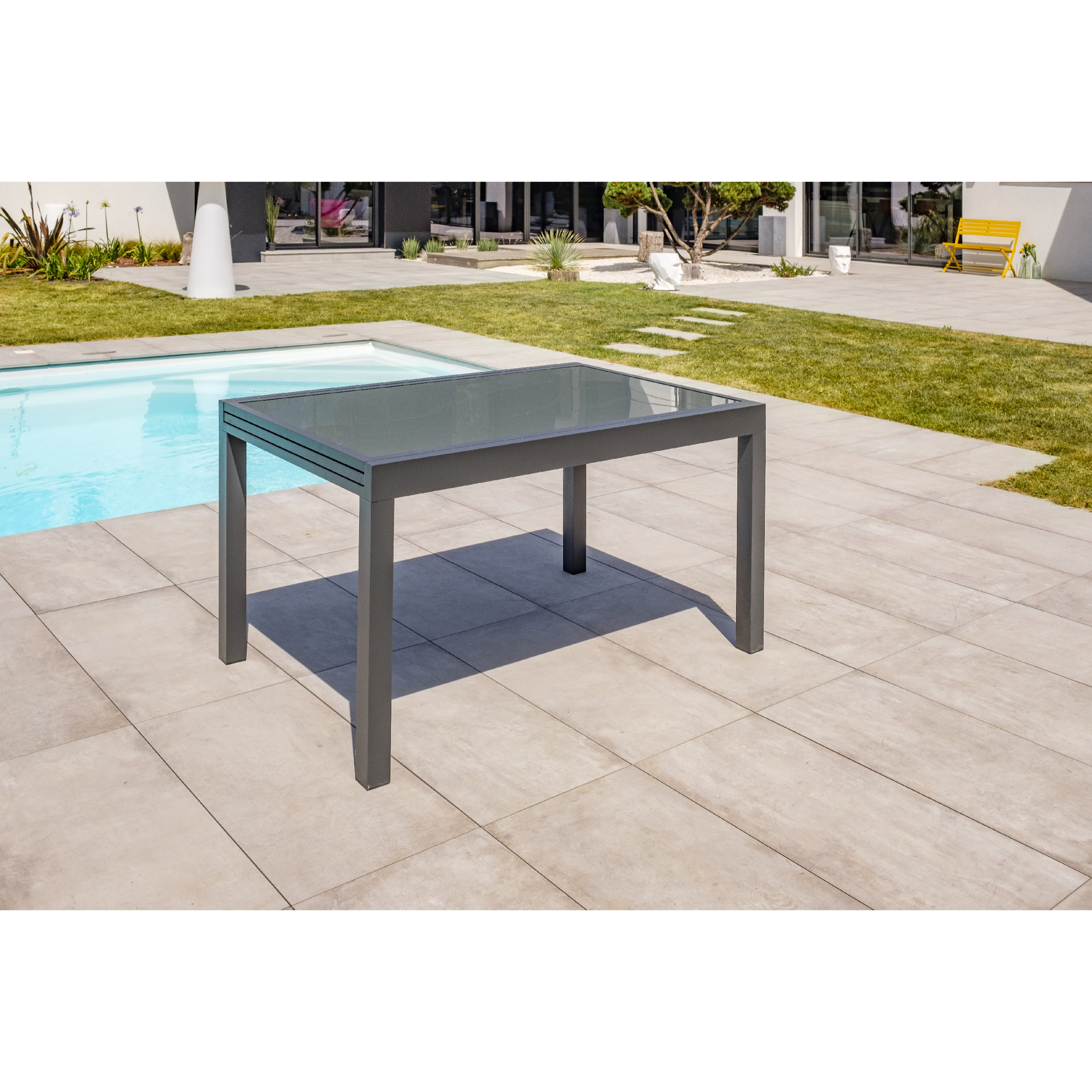 TOLEDE - Ensemble repas 8 places en aluminium anthracite et plateau verre