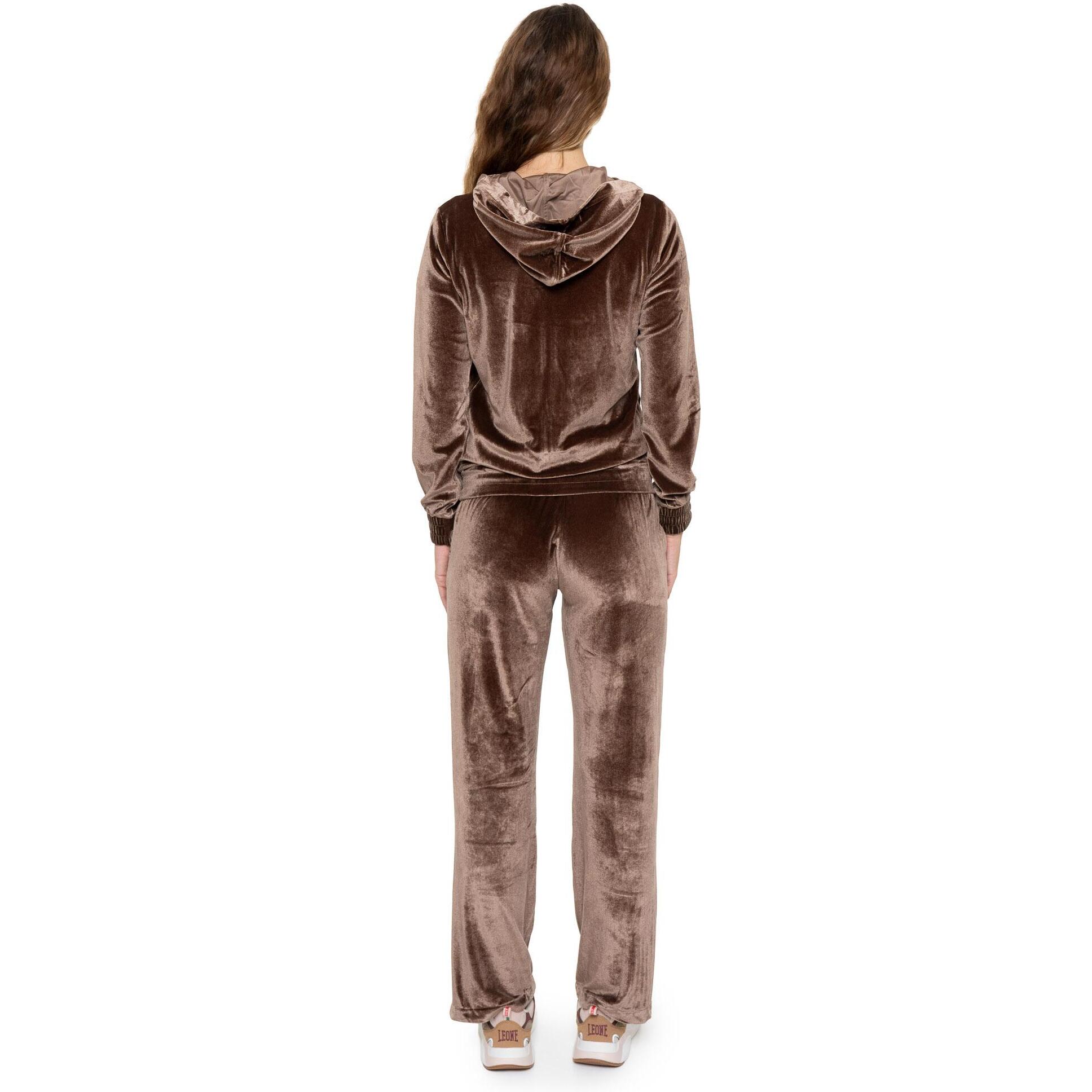 Tuta da donna in ciniglia con cappuccio Leone 1947 Never Without