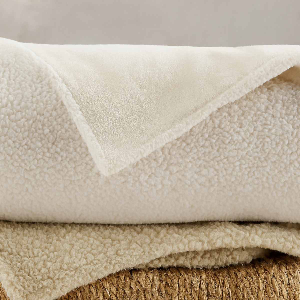 Plaid 100% polyester 400gsm Moona