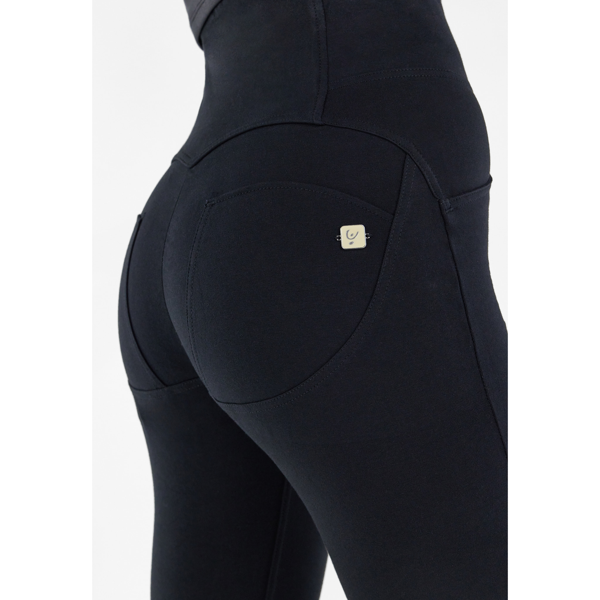 Pantaloni push up WR.UP® curvy vita alta con bottoni in cotone