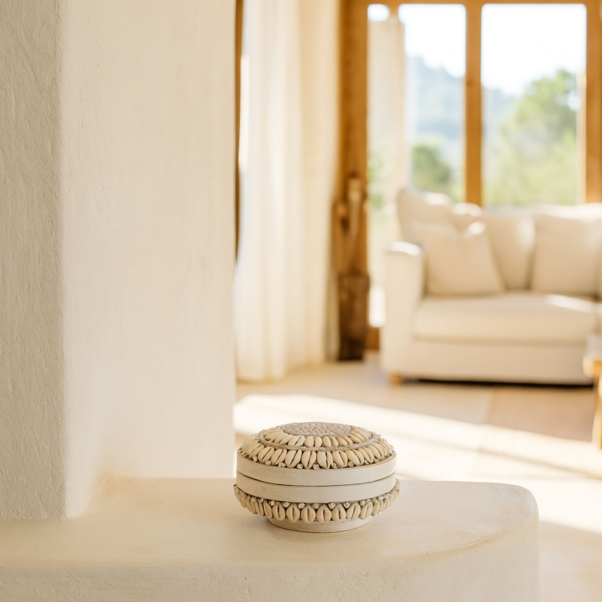 Boîte en bambou et coquillages blancs KOLOA