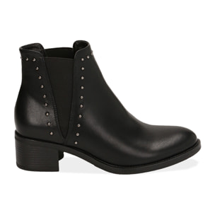 Chelsea boots neri con borchie, tacco 5 cm