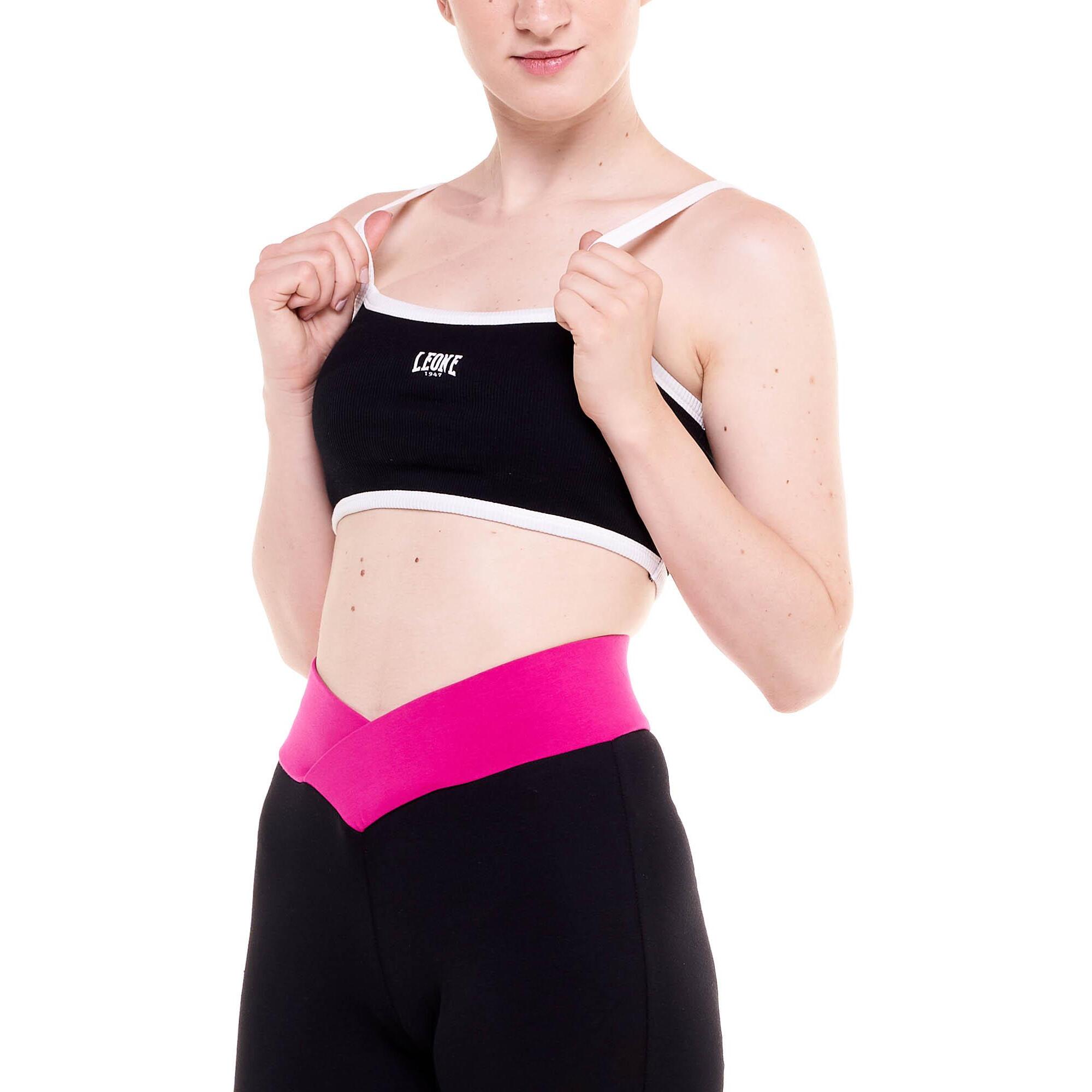 Top de mujer blanco y negro.