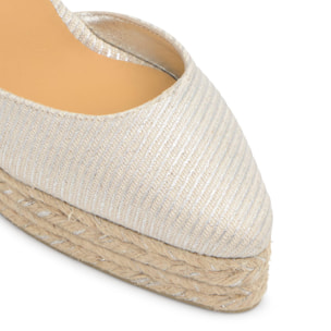 Alpargata Joyce cuña de yute en lino metalizado con cintas y punta afilada