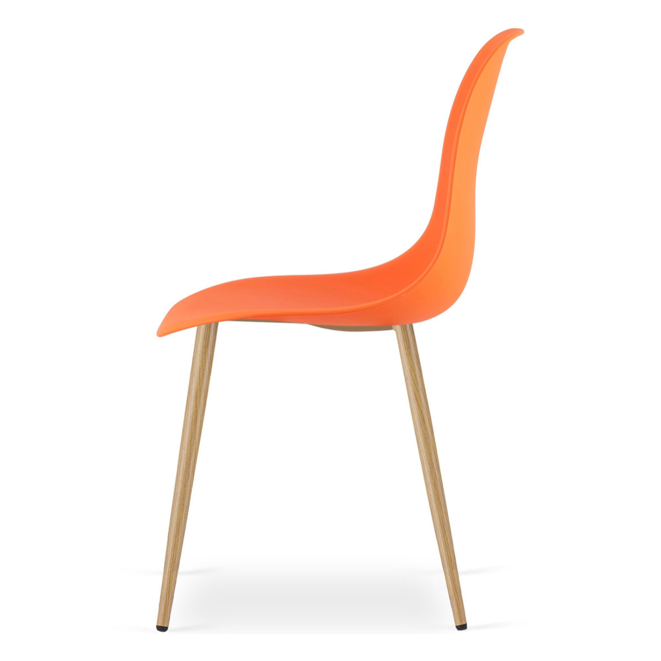 Sedia WAT arancione con gambe effetto legno naturale