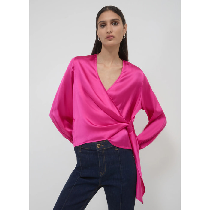 Blusa incrociata con fusciacca