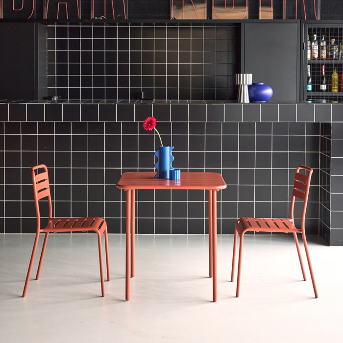 Table de jardin métal + 2 assises terracotta Amélia