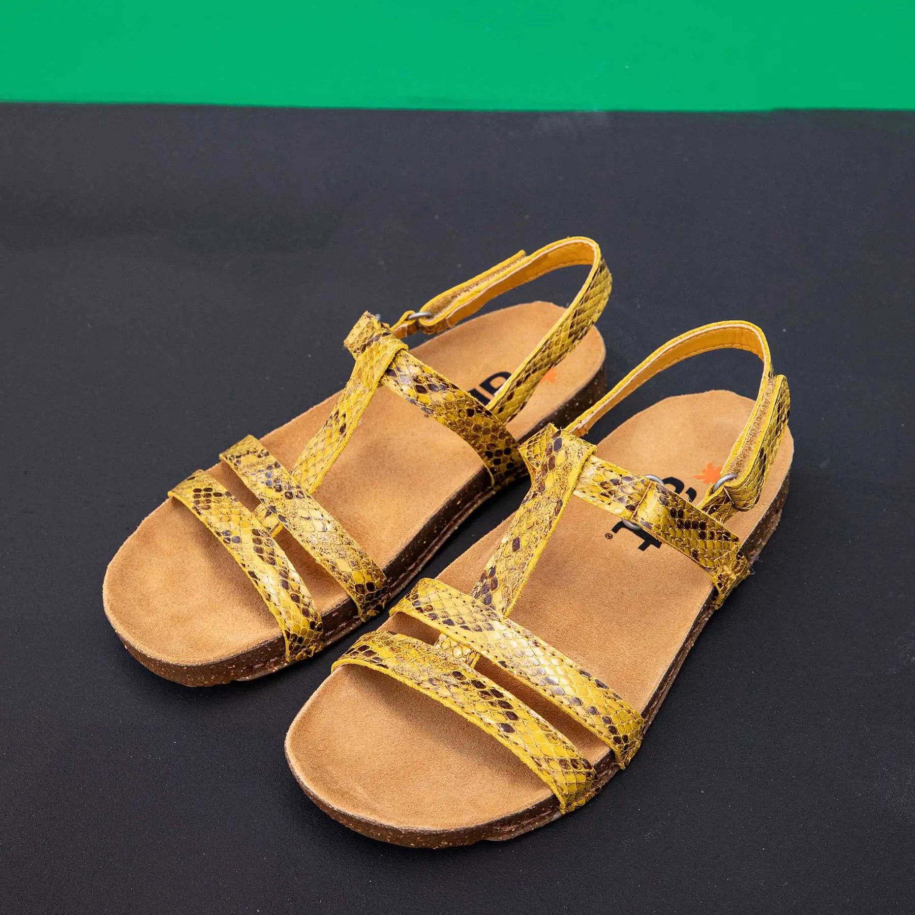 Sandalias 0946S SNAKE LIMON/ I BREATHE color Limon