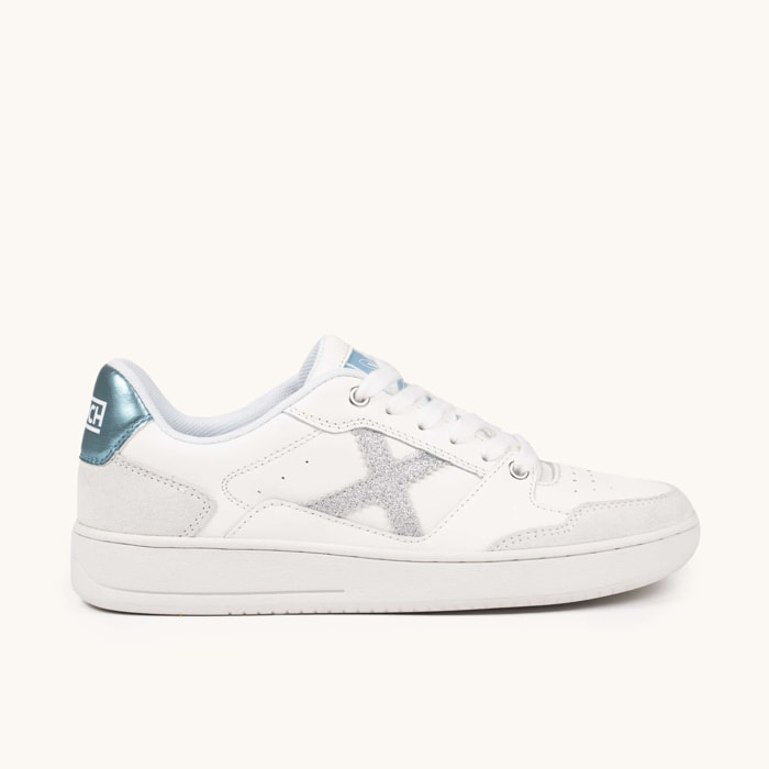 Zapatilla Deportiva Blanca con Glitter y Detalles Azules MUNICH LEGIT WMN 111