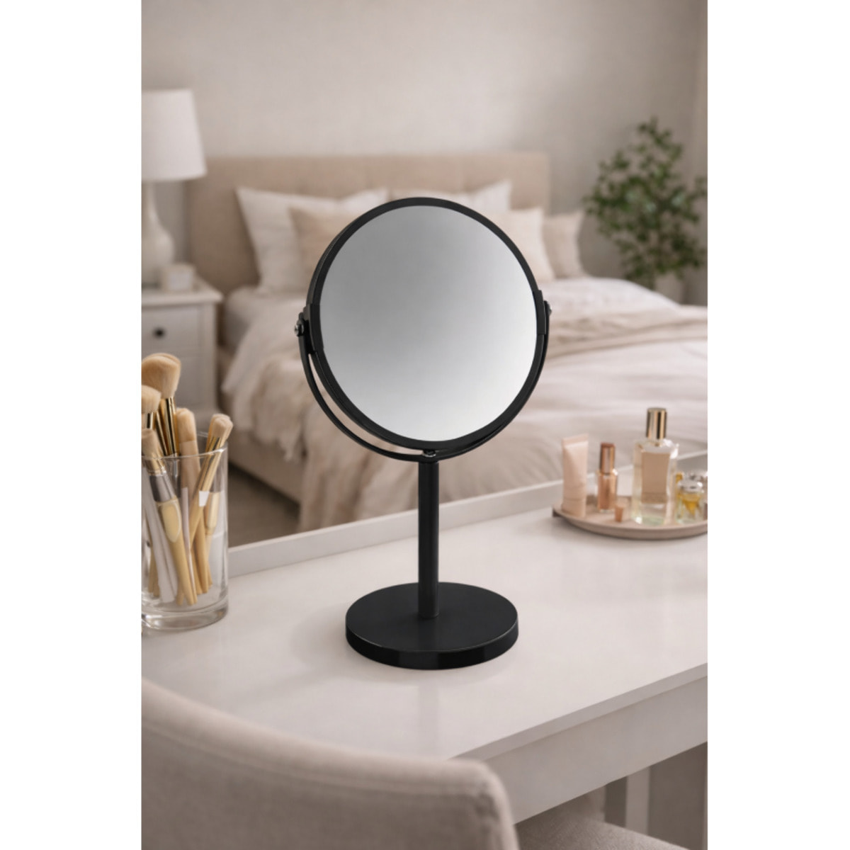 Miroir grossissant sur pied Acier SYDNEY Noir Spirella