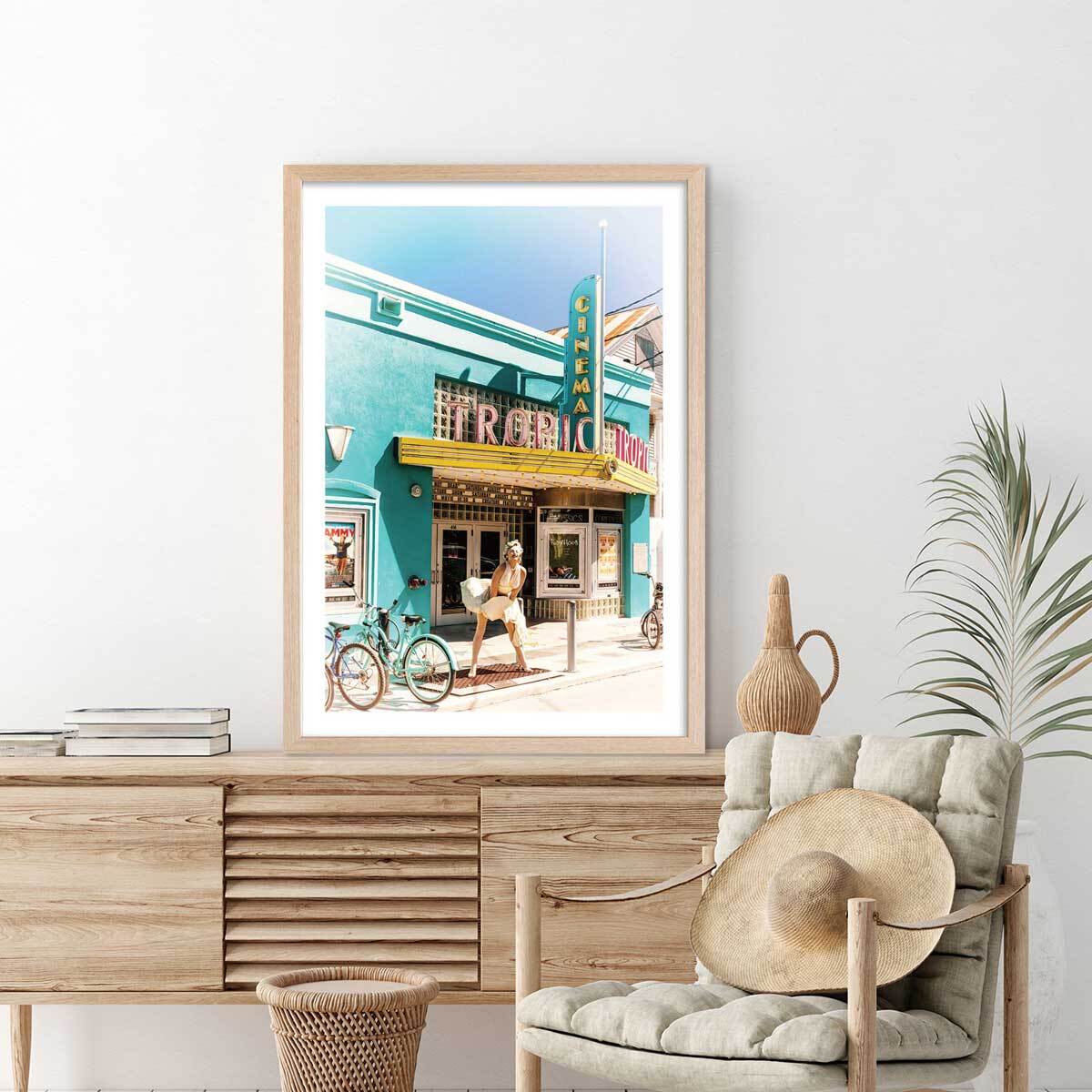 Affiche tropic cinema Affiche + cadre en bois - Chêne
