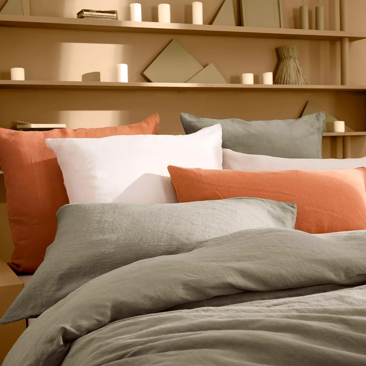 Taie d'oreiller pur lin lavé 165 g/m² uni beige marron Le lin lave taupe