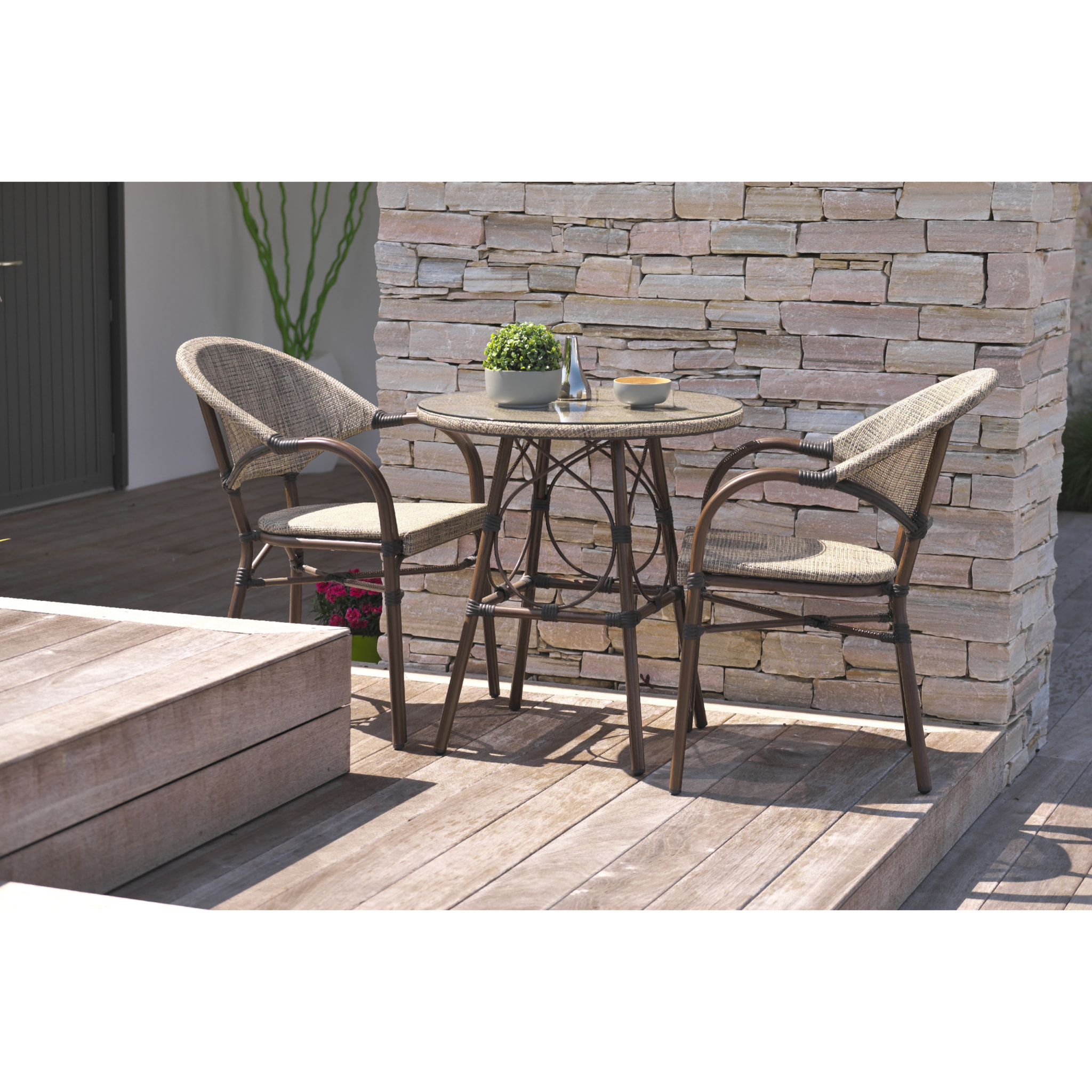 USHUAIA  - Lot de 2 fauteuils de jardin en aluminium marron et textilène beige