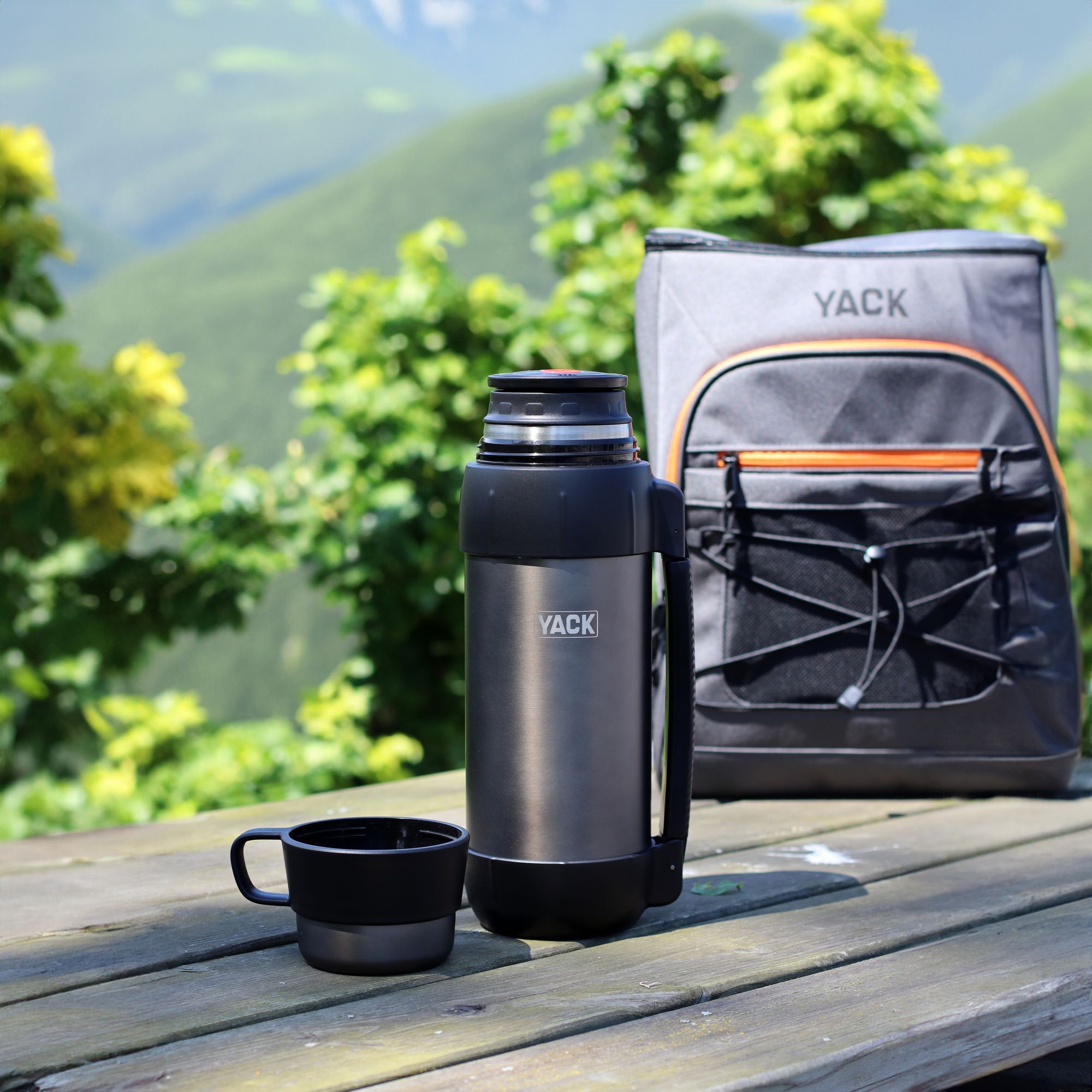 Bouteille isotherme noire 1,5L