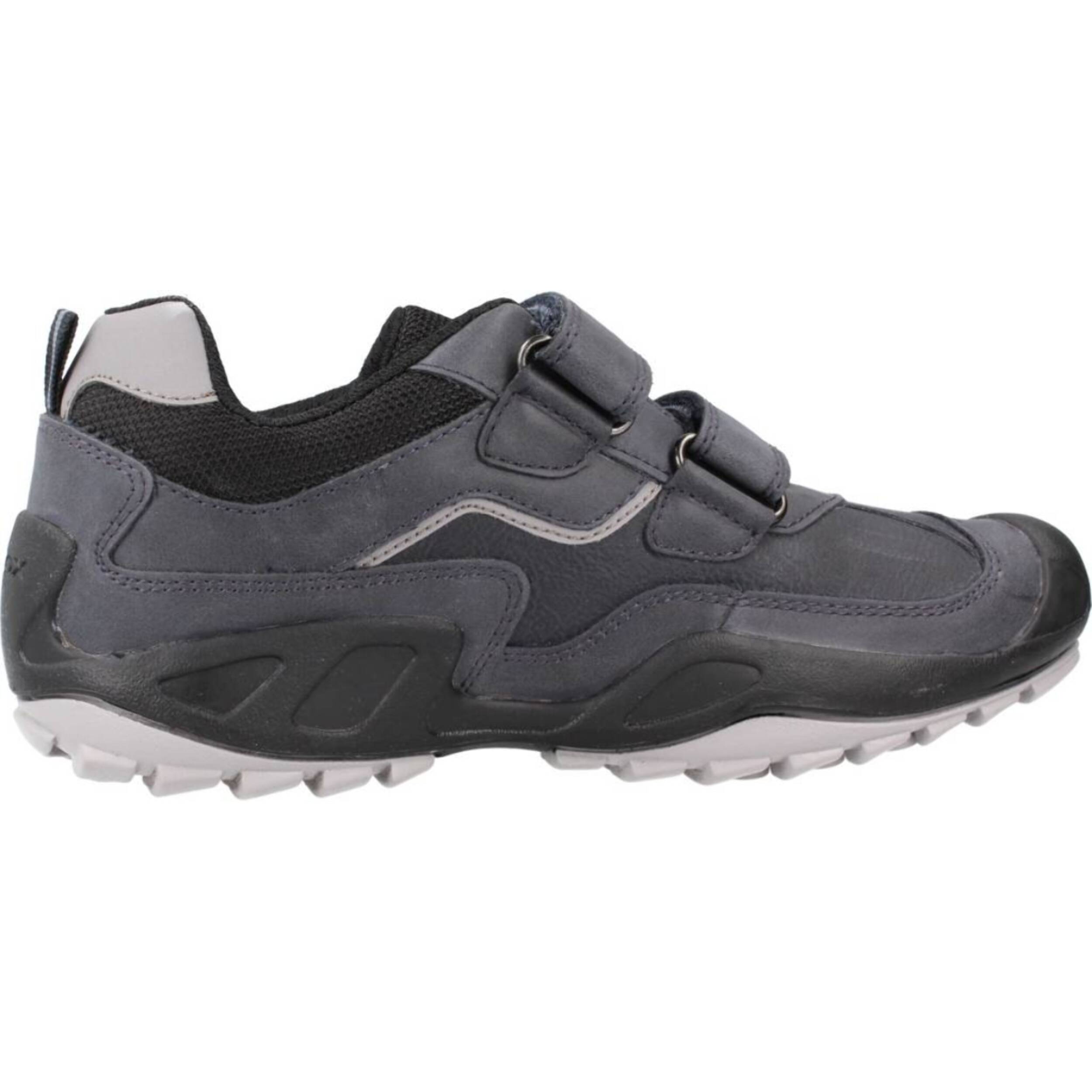 Zapatillas Niño de la marca GEOX  modelo J NEW SAVAGE BOY A NEGRO