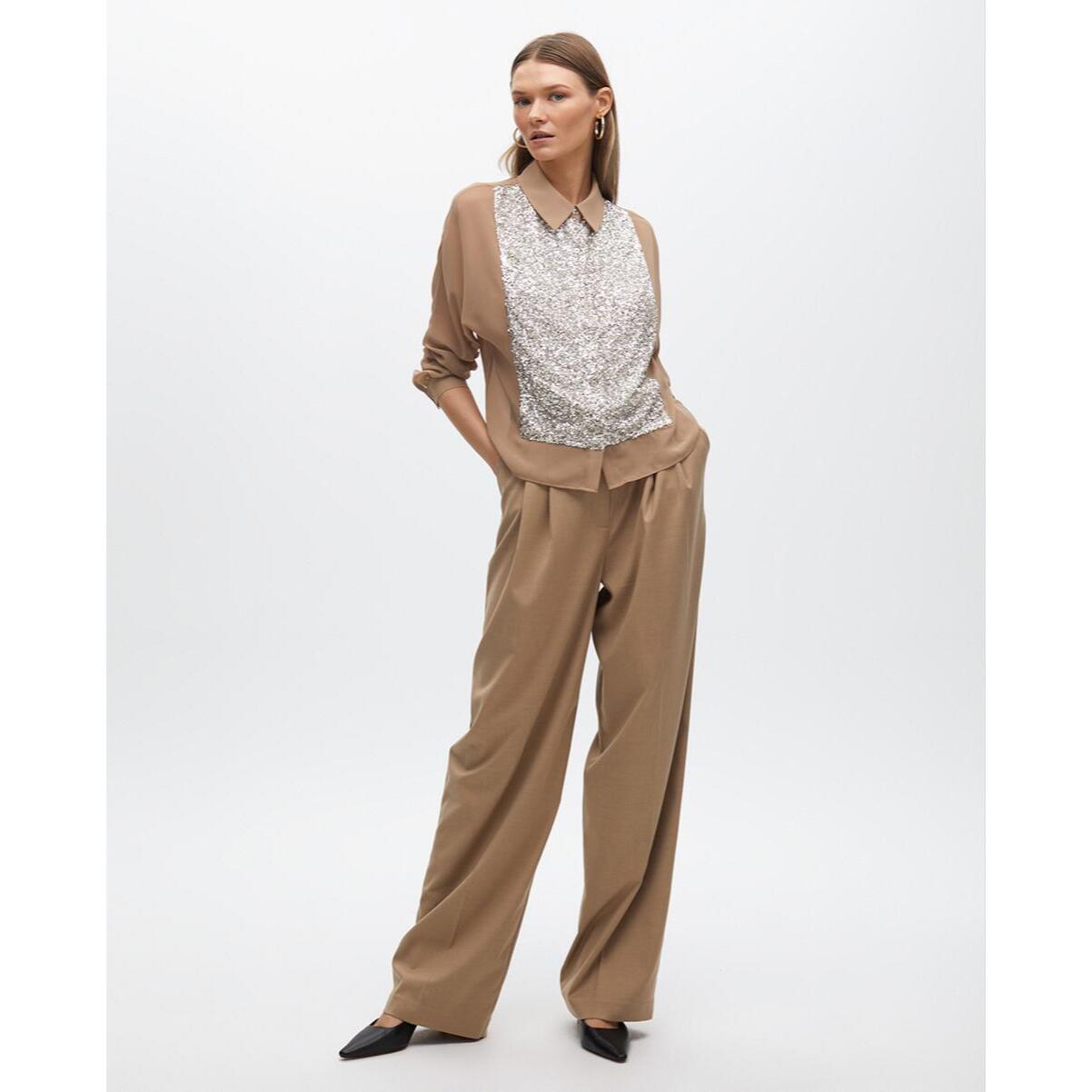 Camicia con paillettes sul davanti